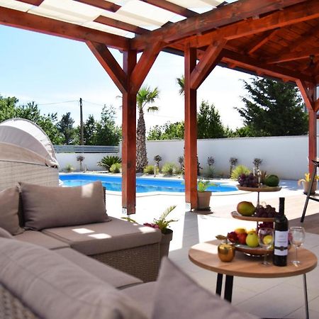 Villa Golden Apple Seline Bagian luar foto
