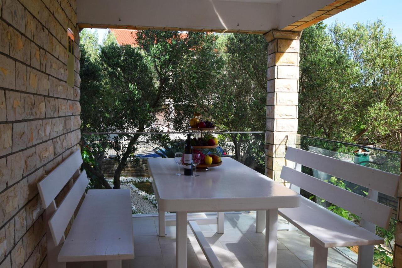 Villa Golden Apple Seline Bagian luar foto