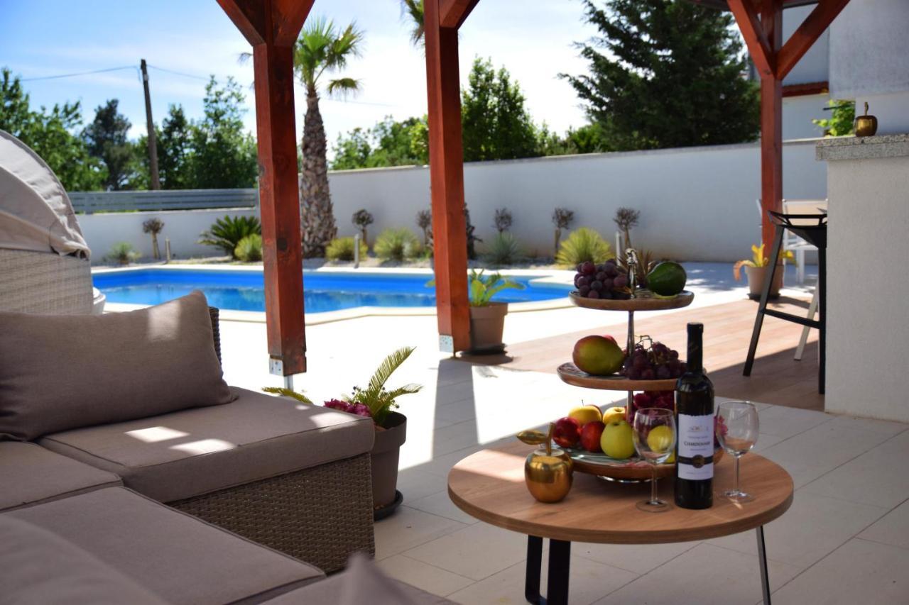 Villa Golden Apple Seline Bagian luar foto