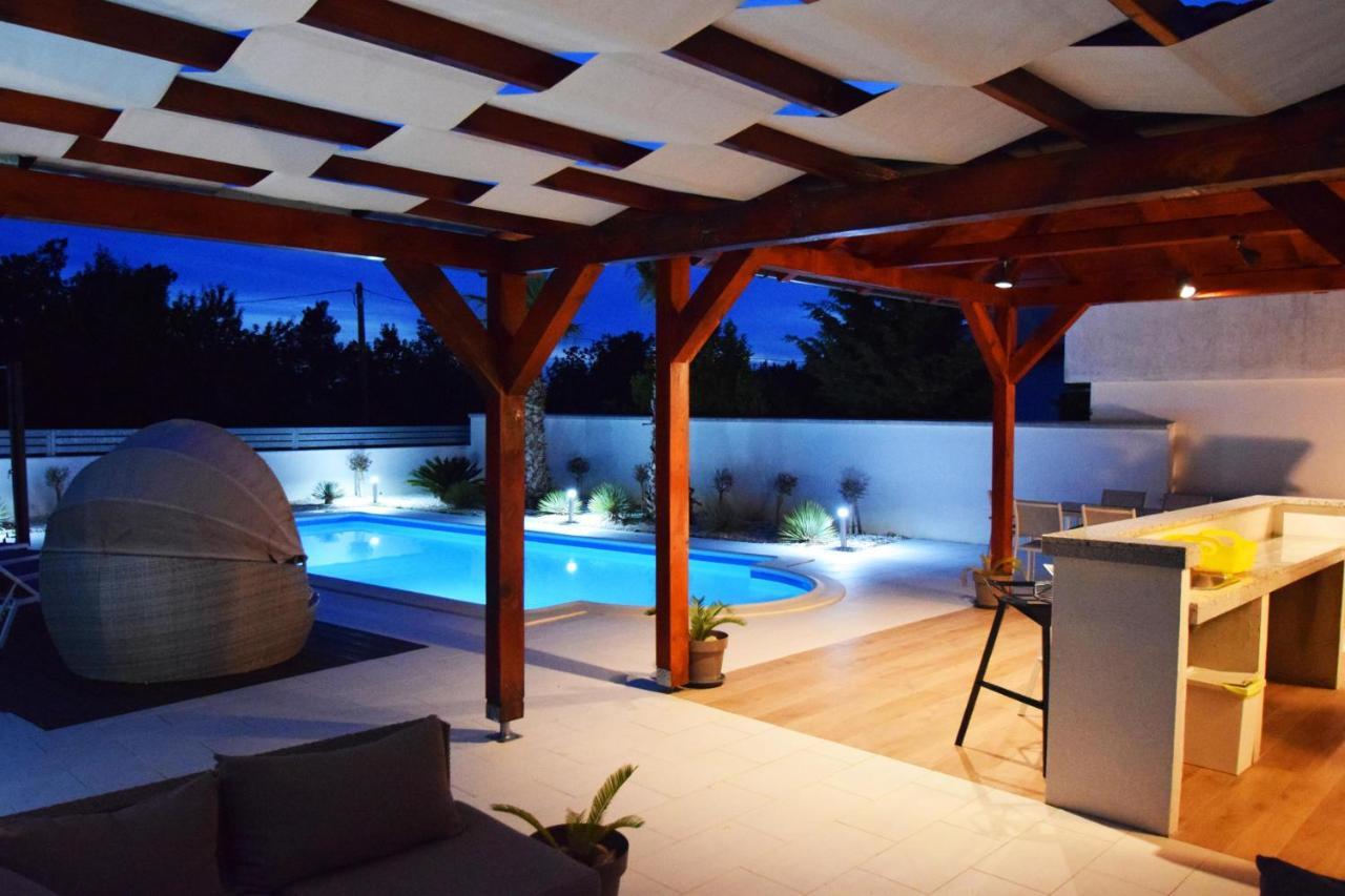 Villa Golden Apple Seline Bagian luar foto