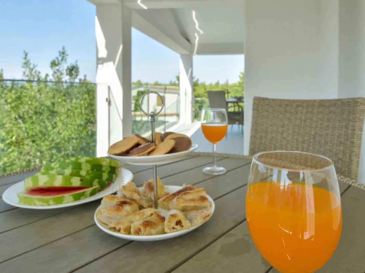 Villa Golden Apple Seline Bagian luar foto