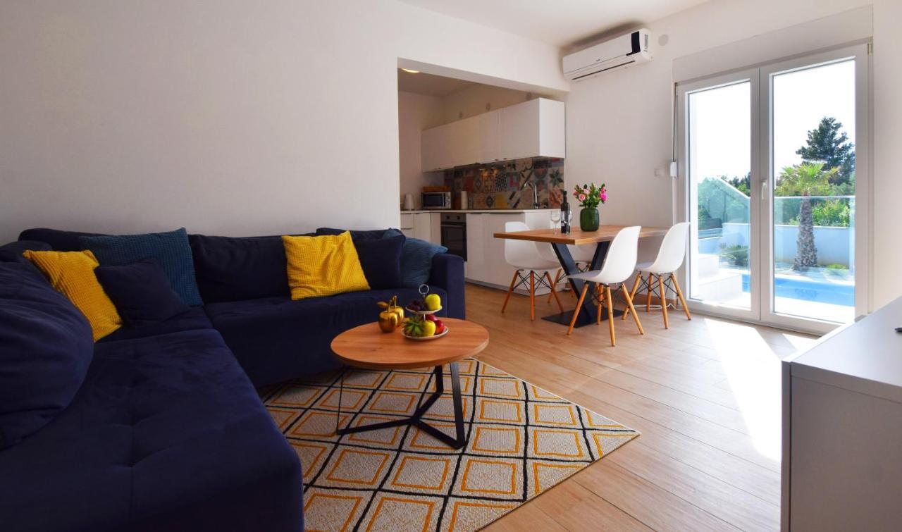 Villa Golden Apple Seline Bagian luar foto